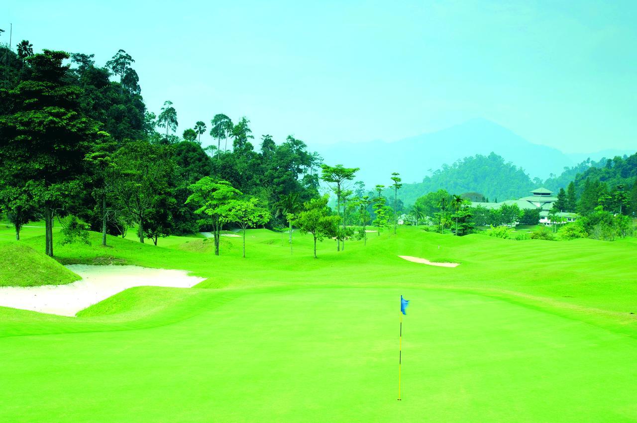 Hotel Berjaya Hills Golf & Country Club à Bukittinggi Extérieur photo